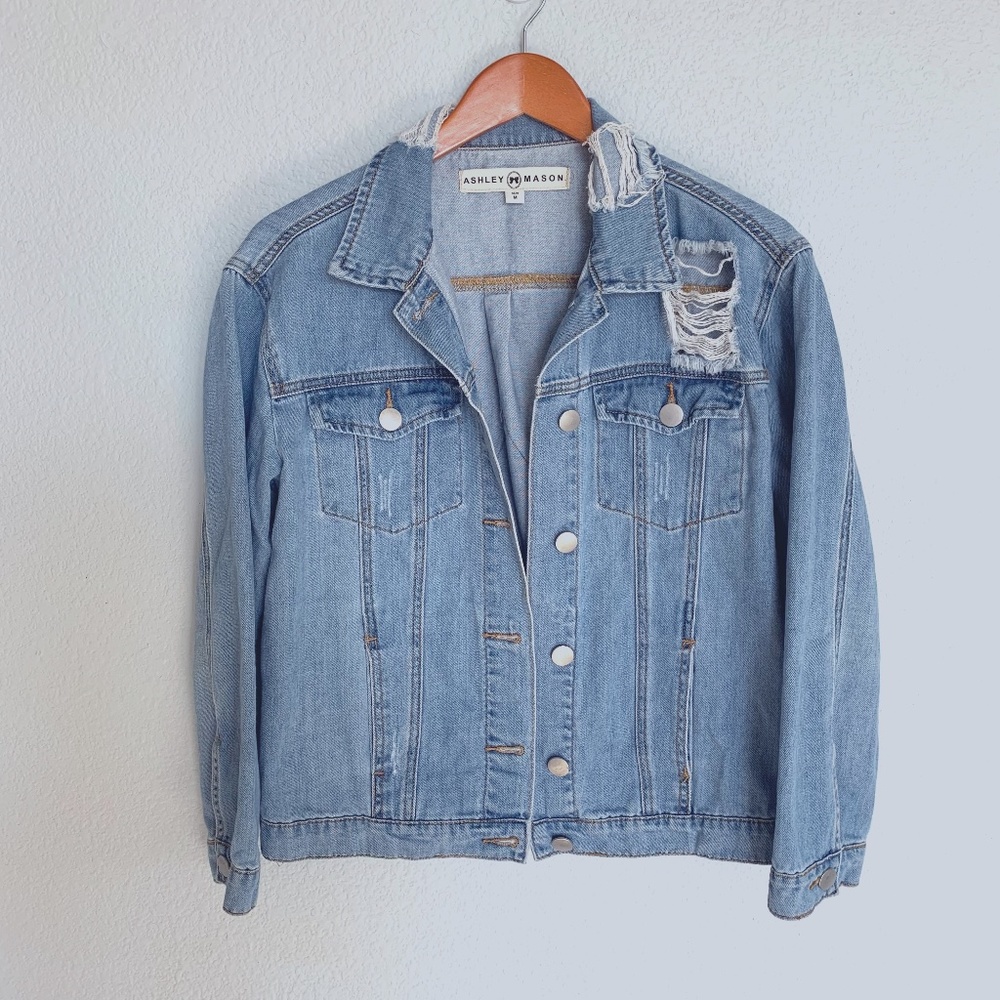 Ashley Mason Distressed Denim Jacket with Star Appliqué; Size Medium